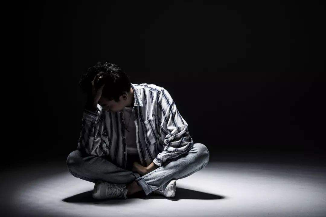 造成抑郁症的主要原因有哪些